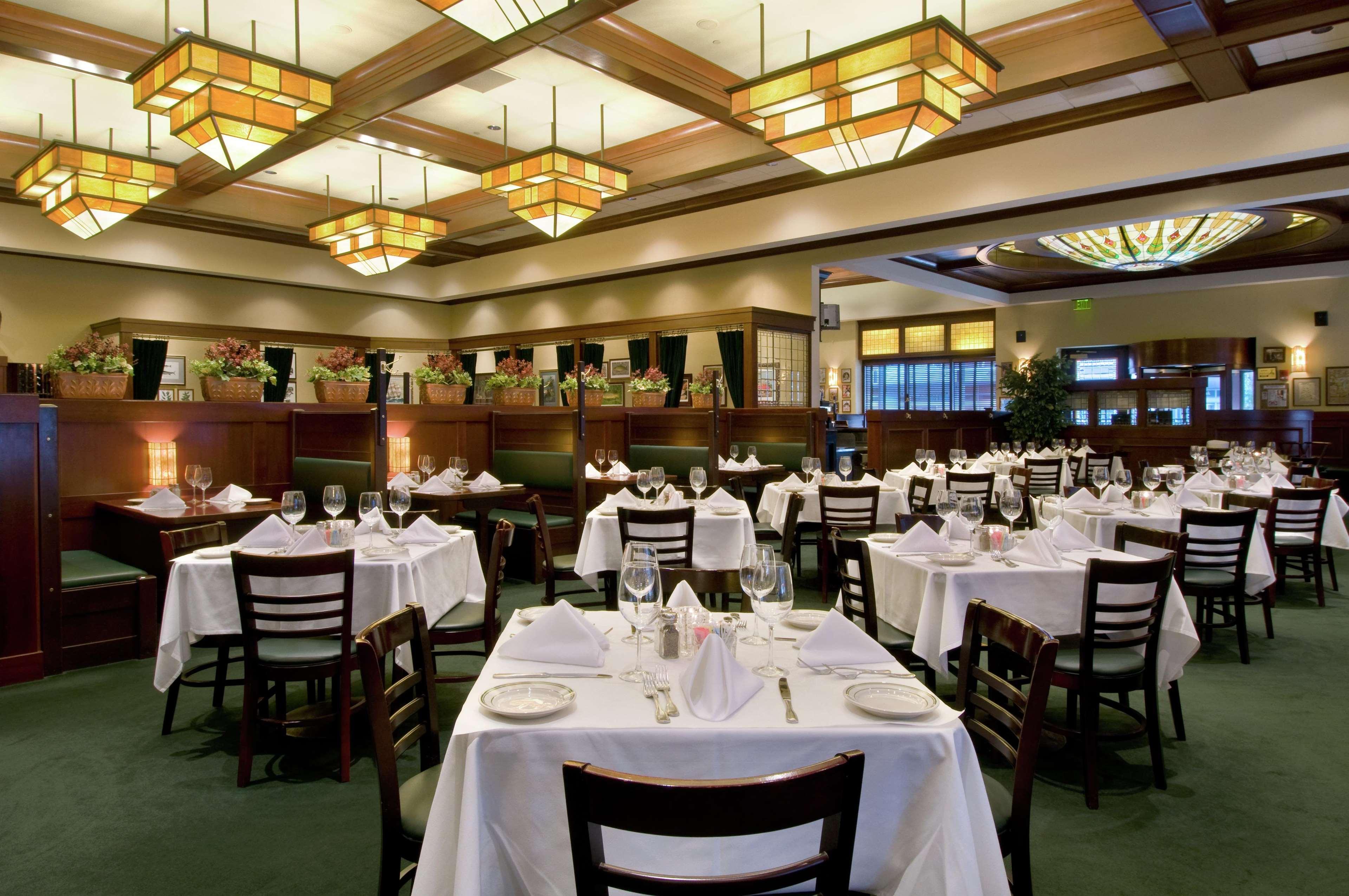 Hilton Indianapolis Hotel & Suites Restaurante foto