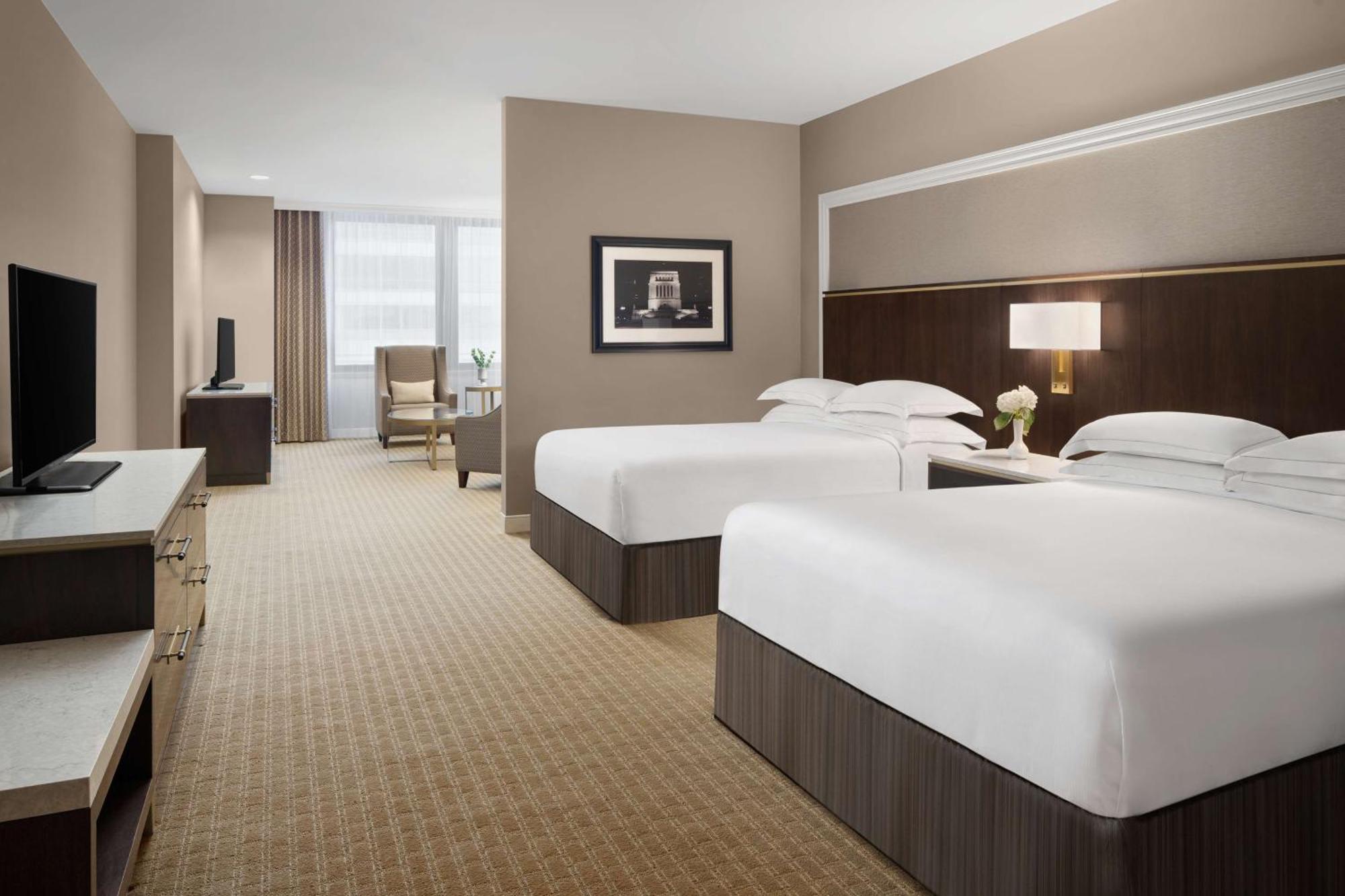 Hilton Indianapolis Hotel & Suites Exterior foto